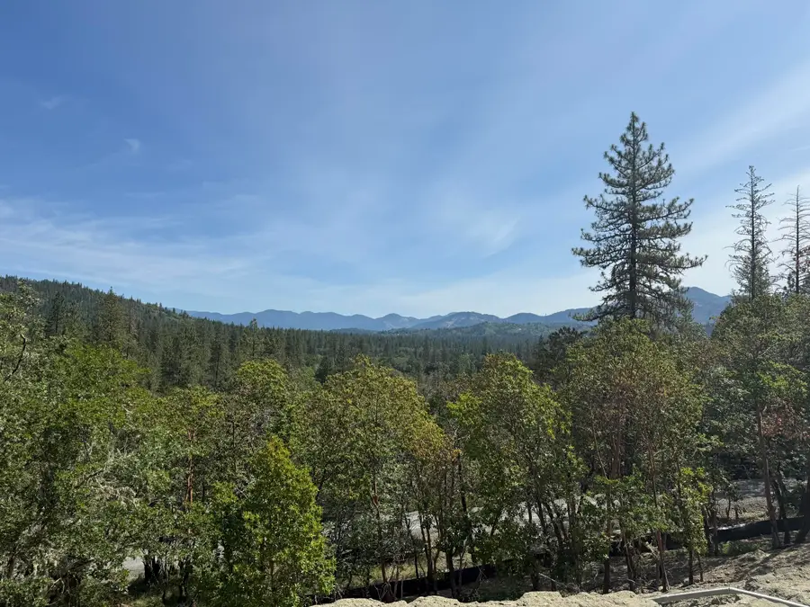 500 Cumberland Drive, Grants Pass, OR 97527 - #2