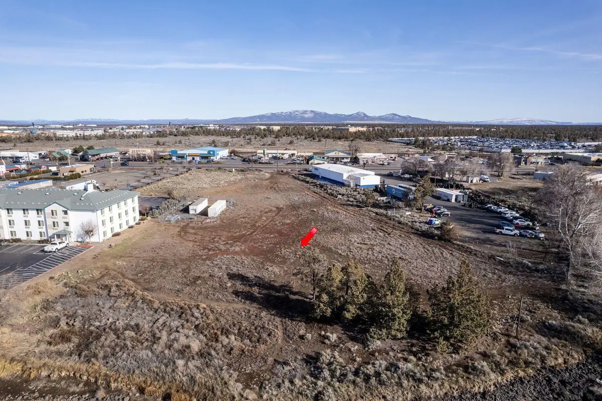 2285 S Hwy 97, Redmond, OR 97756 - #1