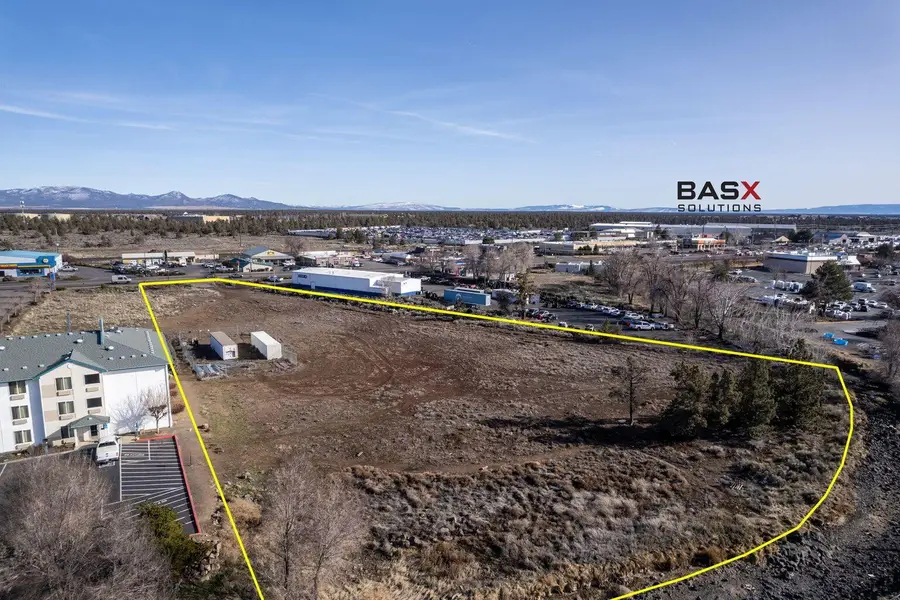 2285 S Hwy 97, Redmond, OR 97756 - #2