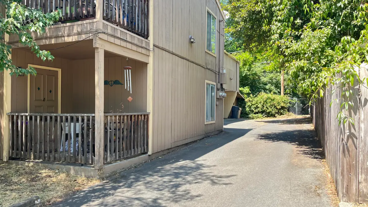 508 NW E Street #A,B,C, Grants Pass, OR 97526 - #1