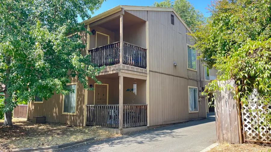 508 NW E Street #A,B,C, Grants Pass, OR 97526 - #2