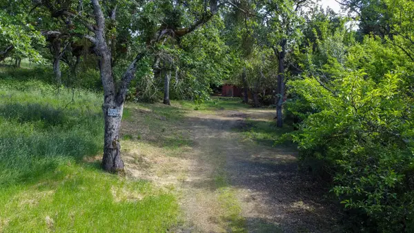2616 N Foothill Road, Medford, OR 97504