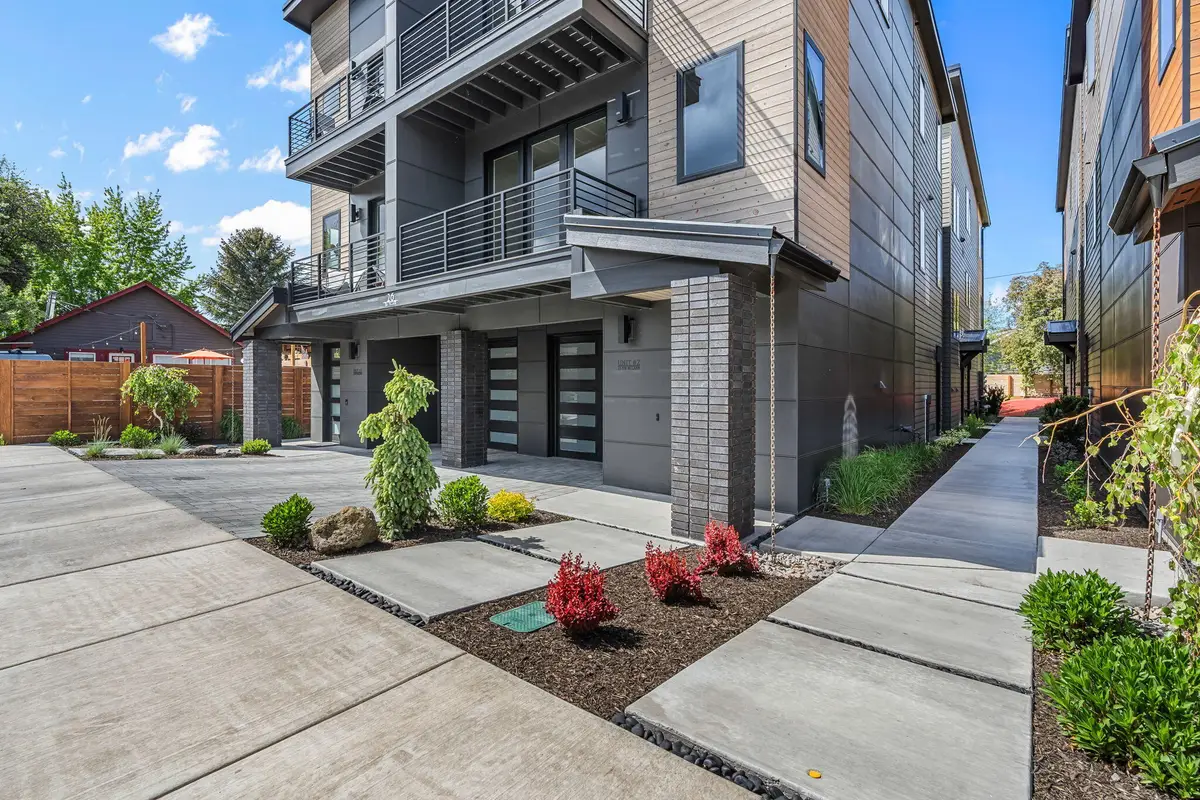 26 NW Mccann Avenue #UNIT 4, Bend, OR 97703 - #1