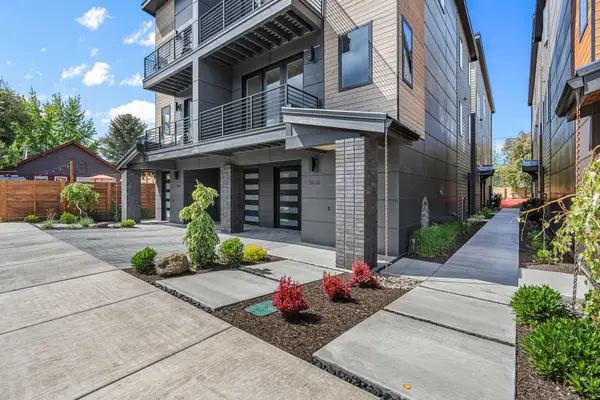 26 NW Mccann Avenue #UNIT 4, Bend, OR 97703