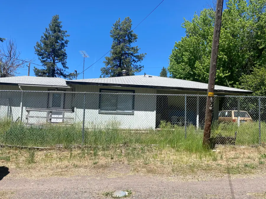 212 Chocktoot Street, Chiloquin, OR 97624 - #2