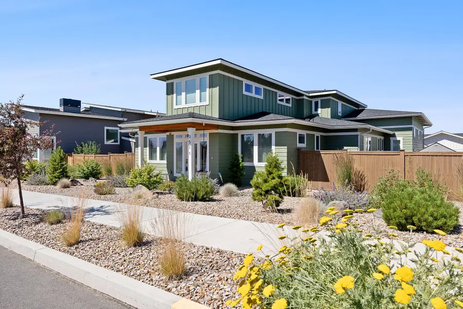 3511 SW 43rd Street, Redmond, OR 97756 - #3