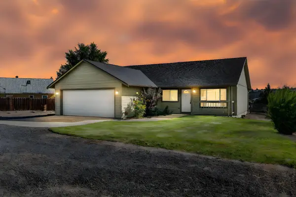639 SE 10th Street, Madras, OR 97741