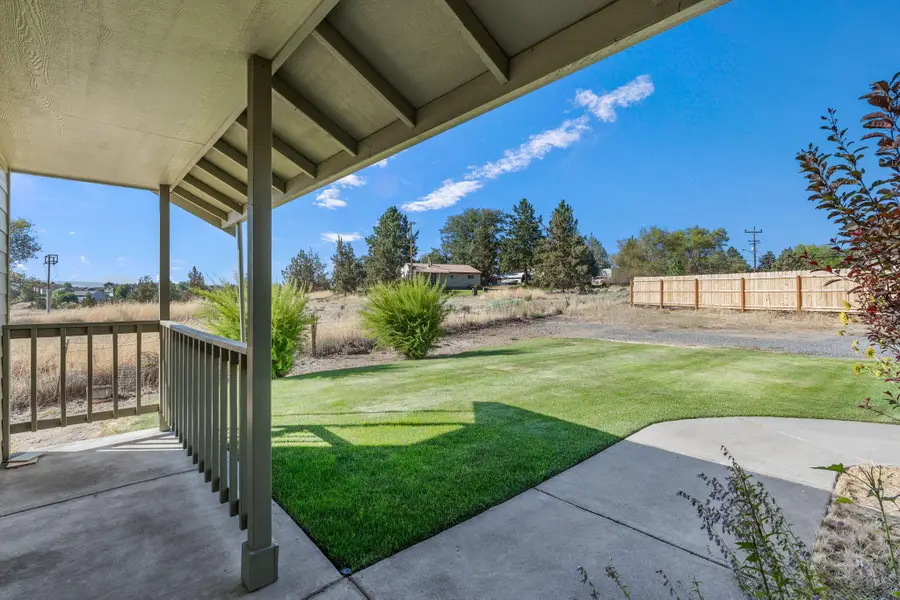 639 SE 10th Street, Madras, OR 97741 - #3
