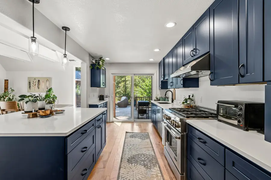 3806 Jumpoff Joe Creek Road, Grants Pass, OR 97526 - #3