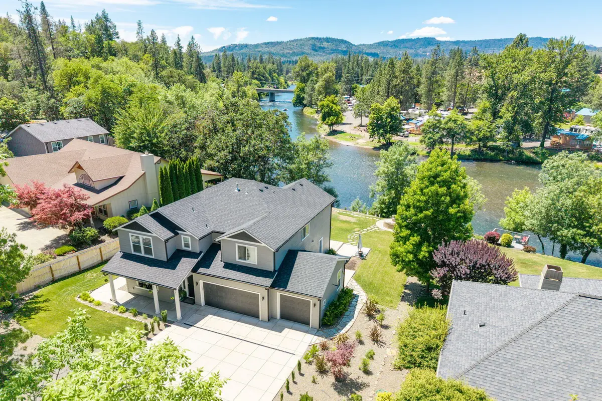 1090 Anglers Place, Shady Cove, OR 97539 - #1