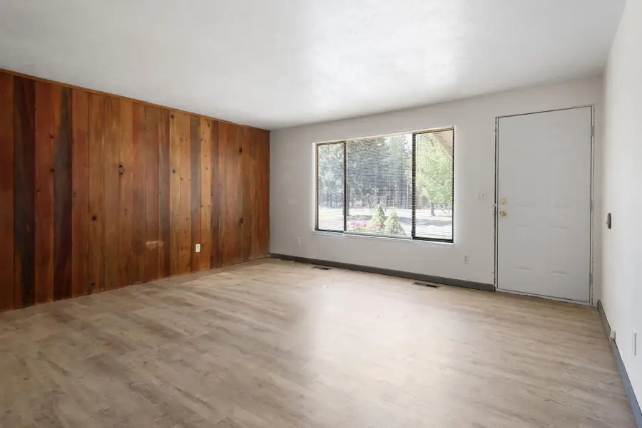 15994 Camino De Oro, La Pine, OR 97739 - #3