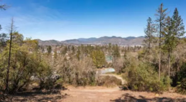 1626 Poplar Drive, Grants Pass, OR 97527