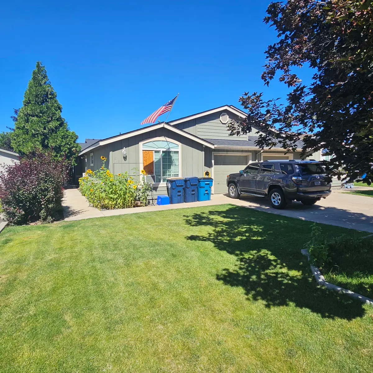 569 NE Negus Loop, Redmond, OR 97756 - #1