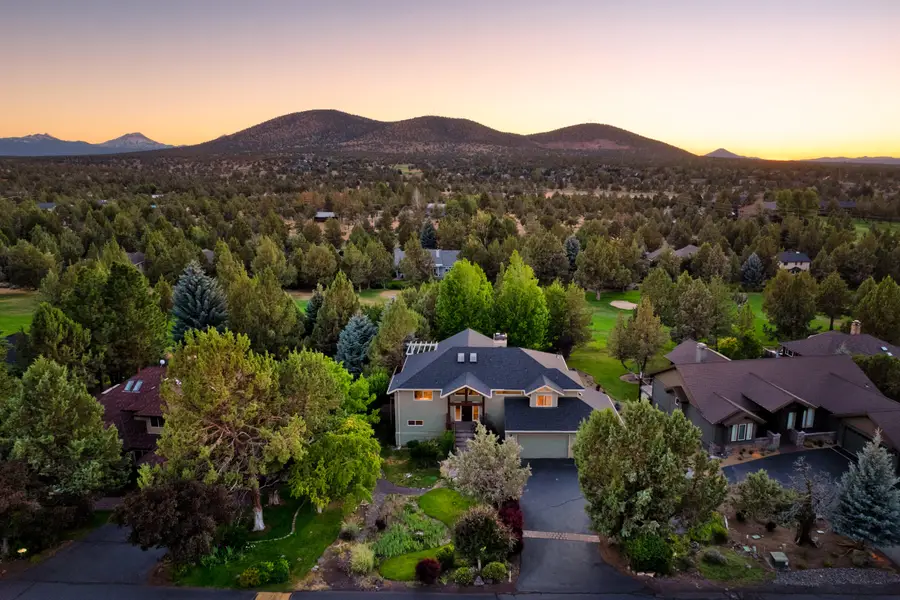 1927 Mountain Quail Drive, Redmond, OR 97756 - #3