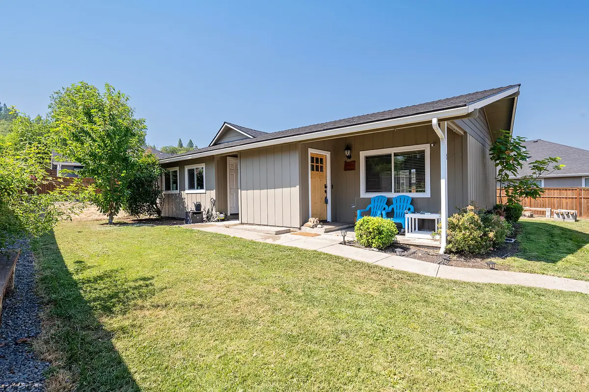 395 Grandview Lane, Grants Pass, OR 97527 - #1