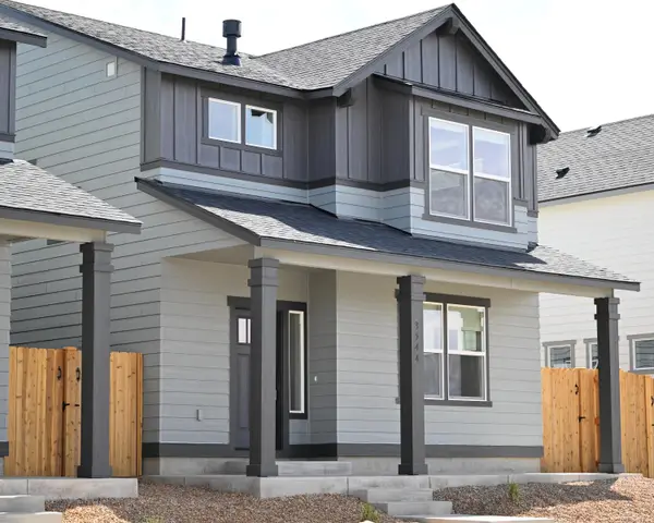 3544 NW 7th Street, Redmond, OR 97756