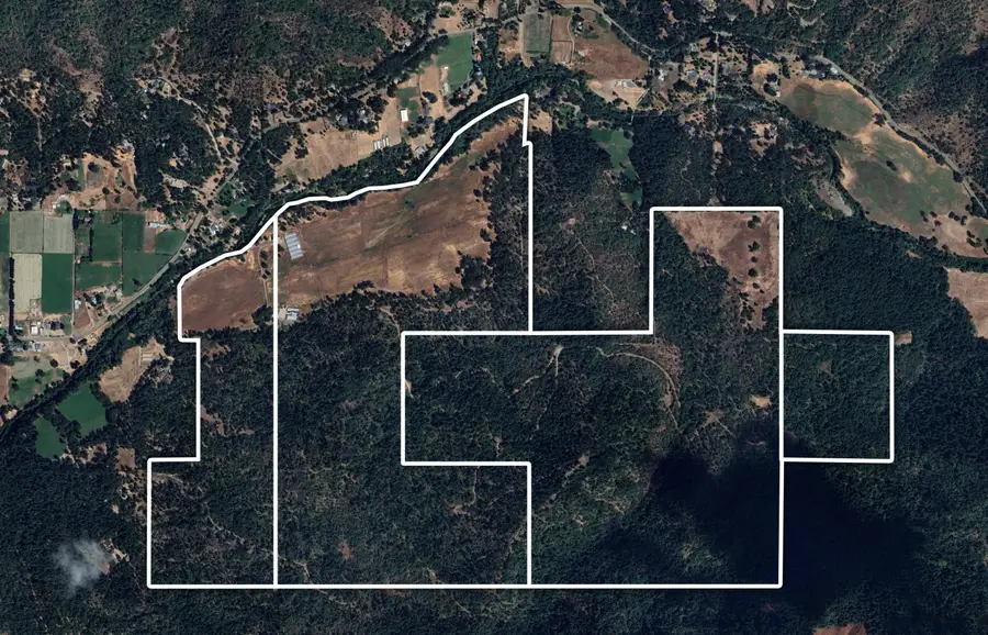 9820 E Evans Creek Road, Rogue River, OR 97537 - #3