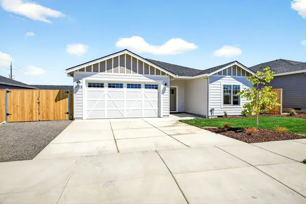 3719 Carlin Drive, Medford, OR 97504