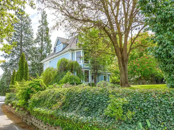 496 Beach Street, Ashland, OR 97520