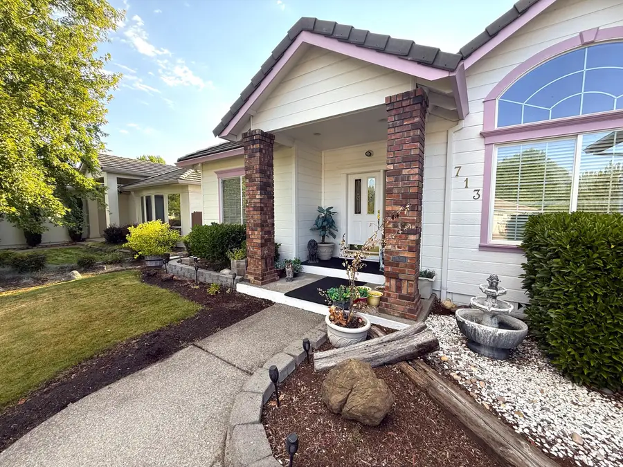 713 Eastridge Drive, Medford, OR 97504 - #2