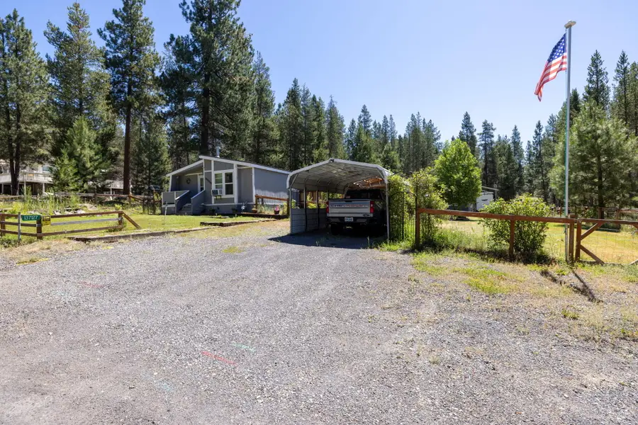 137127 Main Street, Crescent, OR 97733 - #3