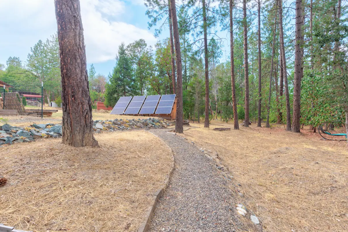 4529 E Evans Creek Road, Rogue River, OR 97537 - #1