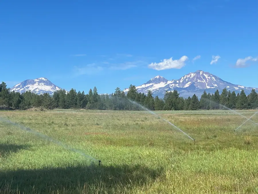 67500 Three Creeks Road, Sisters, OR 97759 - #2