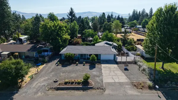 2027 Fairlane Drive, Medford, OR 97501