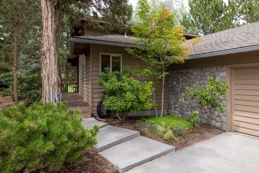 3123 NW Clubhouse Drive, Bend, OR 97703 - #3