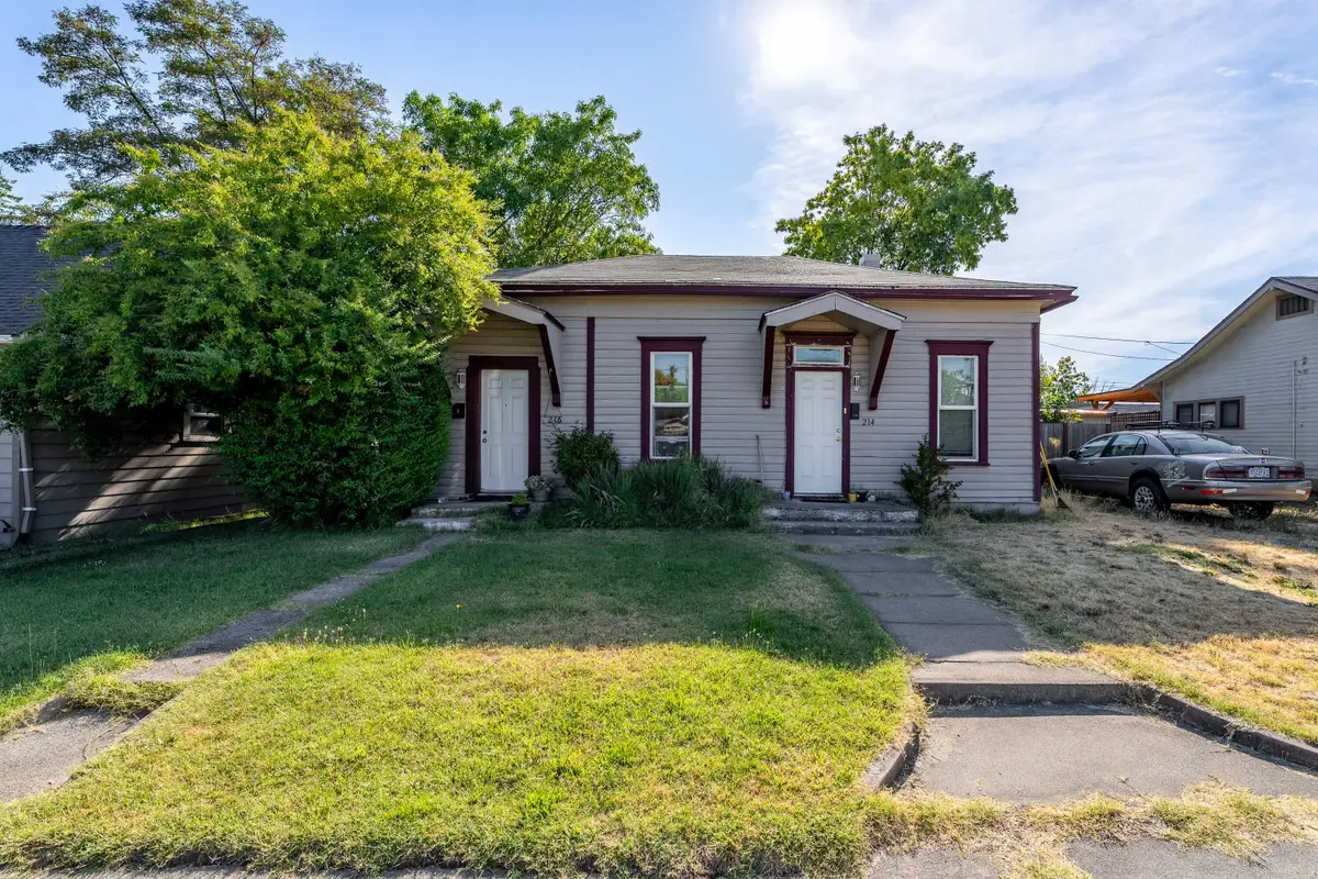 214 N Peach Street, Medford, OR 97501 - #1