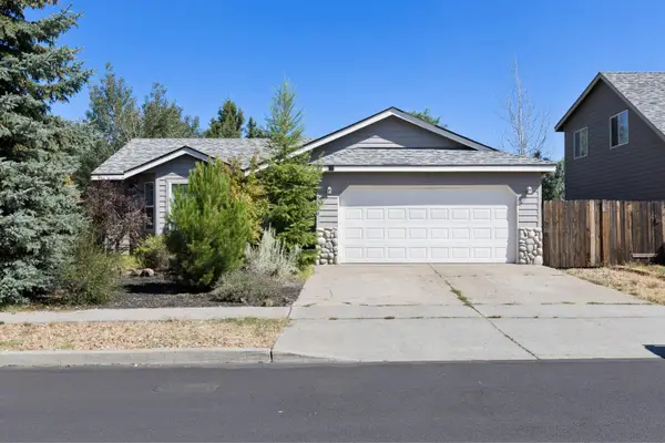 2756 NE Rainier Drive, Bend, OR 97701
