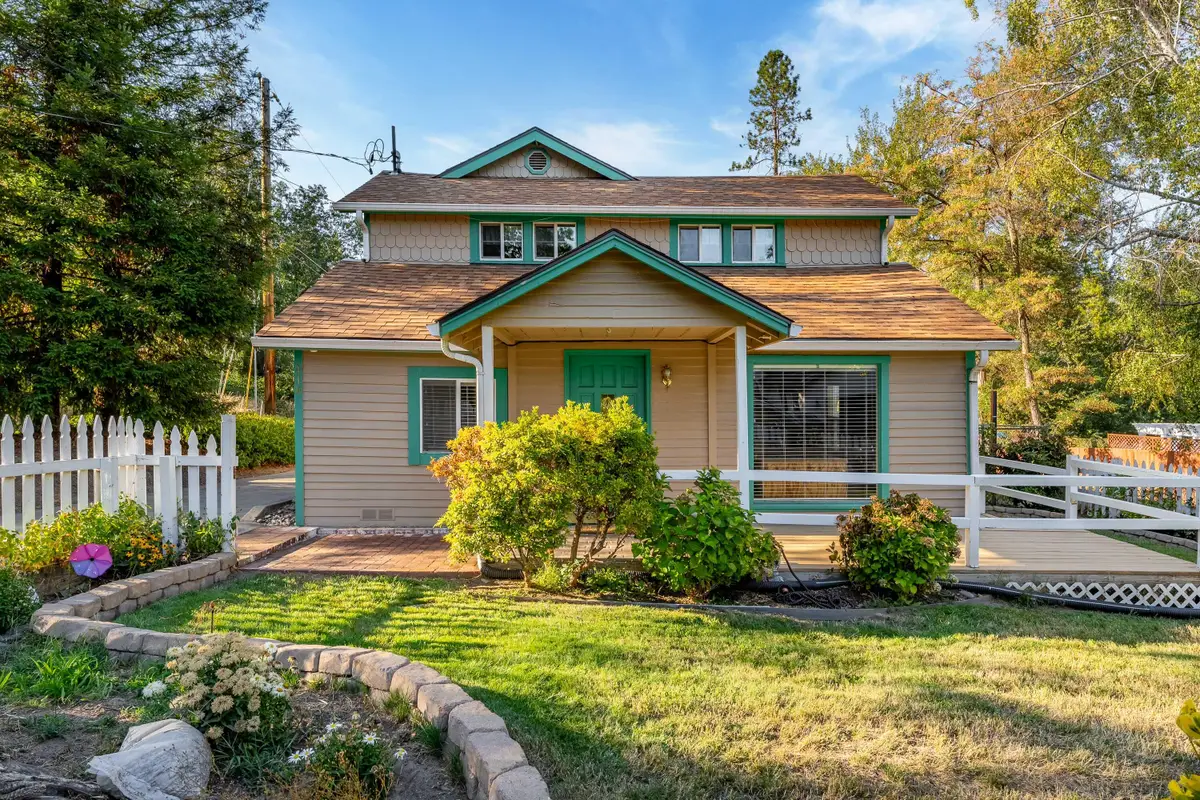 416 NW Pleasant View Drive, Grants Pass, OR 97526 - #1