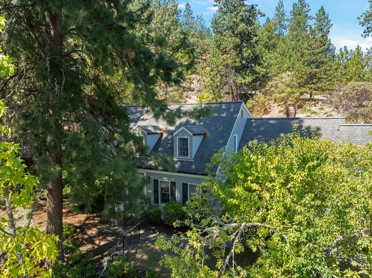 769 Lisa Lane, Ashland, OR 97520 - #1