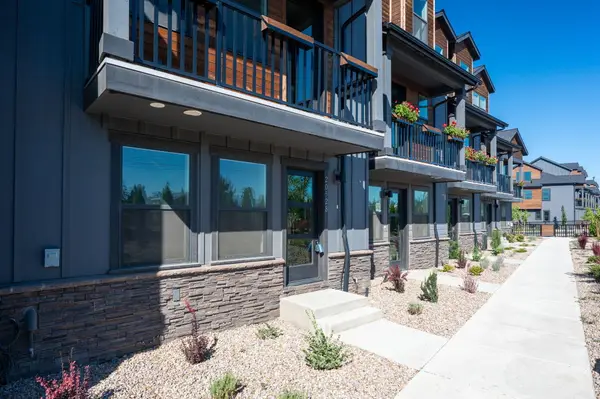 20528 NE Empire Avenue, Bend, OR 97701