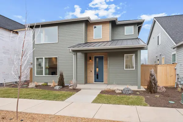 21162 NE Beall Drive #18, Bend, OR 97701