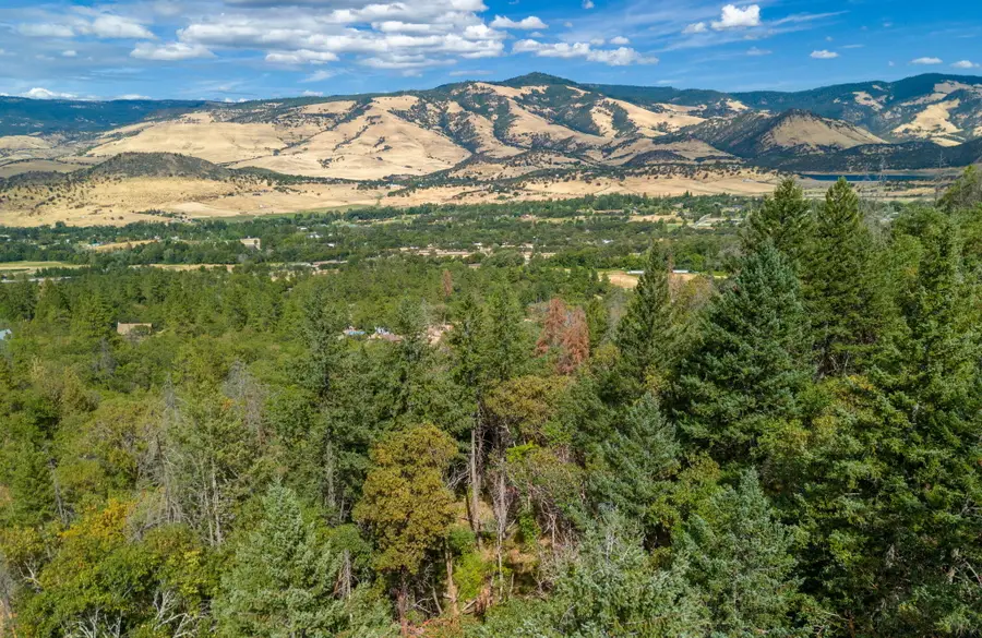 Timberlake Drive #391E25 132, Ashland, OR 97520 - #3
