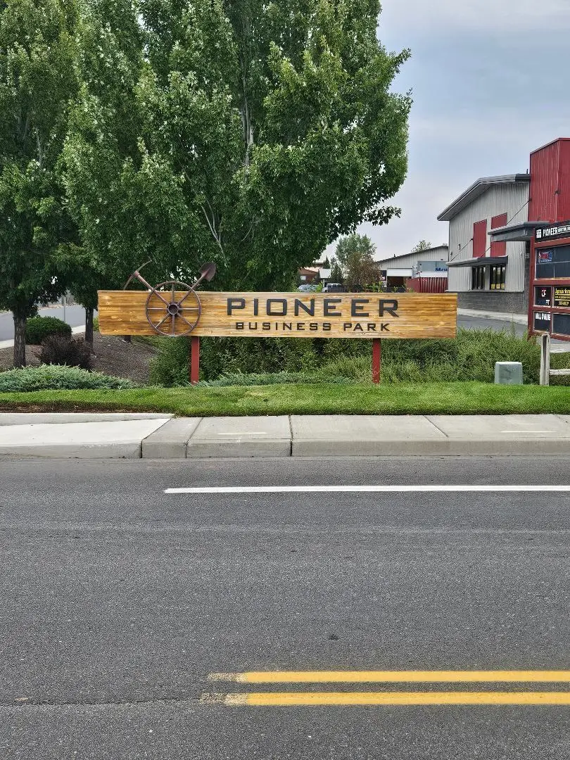 757 NE Jackpine Court, Redmond, OR 97756 - #1