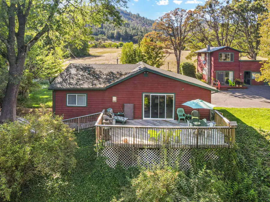 3808 Andrews Road, Medford, OR 97501 - #3