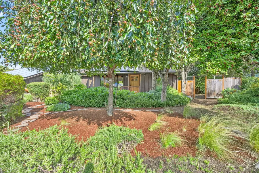 740 Park Street, Ashland, OR 97520 - #3
