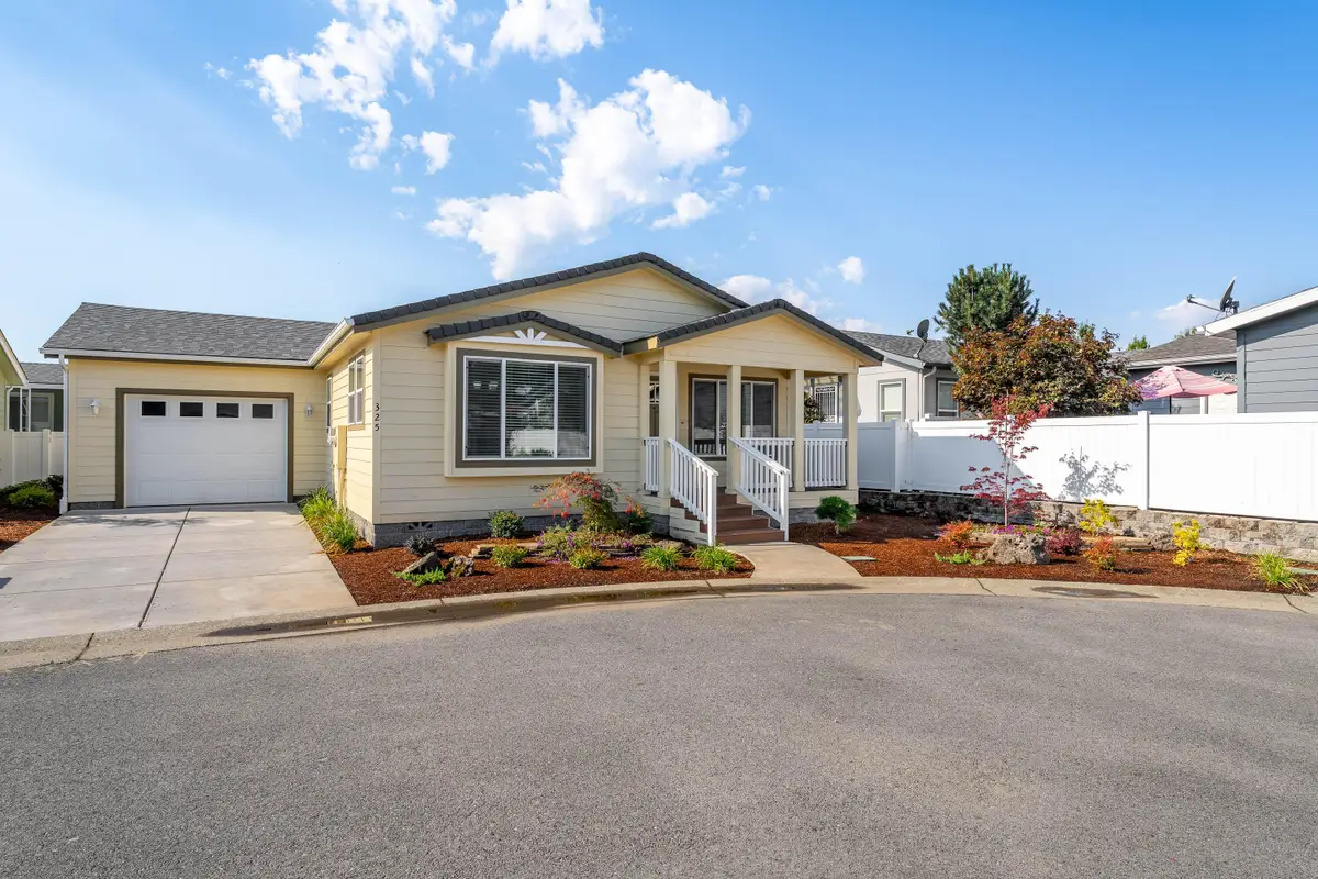 325 Winston Drive, Grants Pass, OR 97526 - #1
