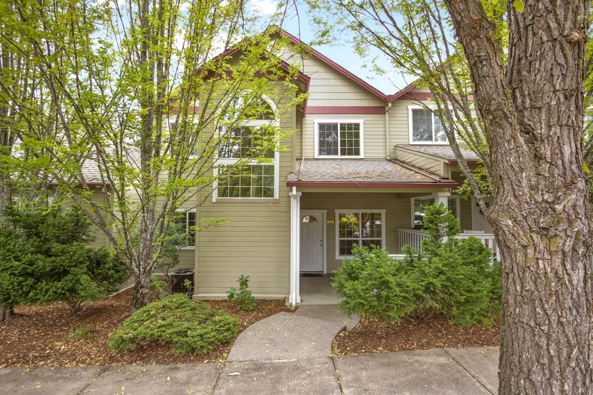 906 Mary Jane Avenue, Ashland, OR 97520 - #1