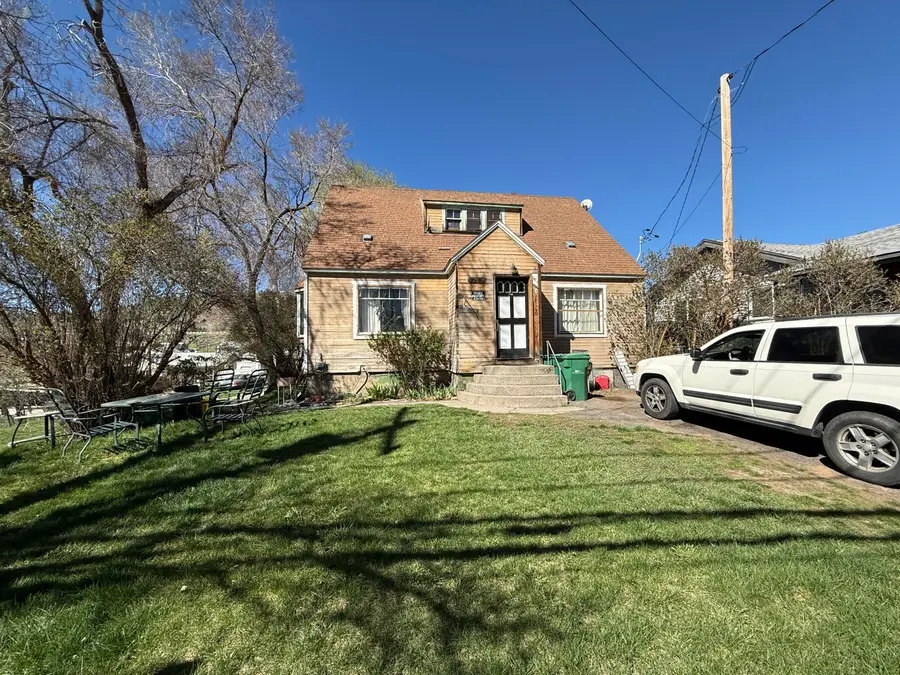 1740 Riverside Drive, Klamath Falls, OR 97601 - #2