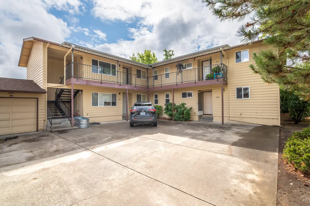1880 Medart Lane, Grants Pass, OR 97527 - #1