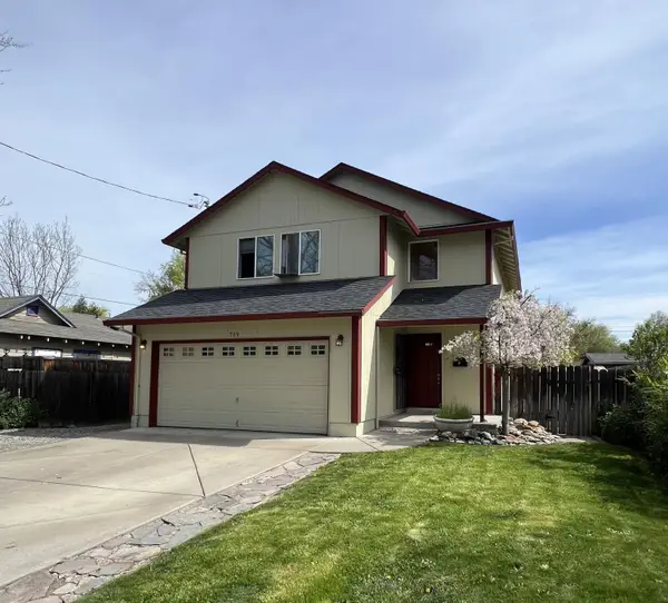 719 Newtown Street, Medford, OR 97501