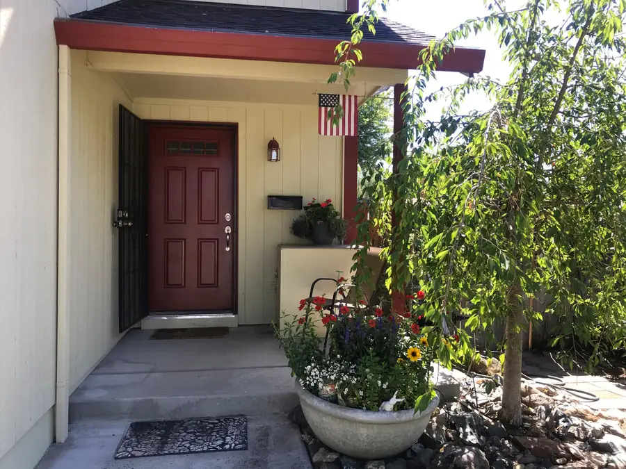 719 Newtown Street, Medford, OR 97501 - #2