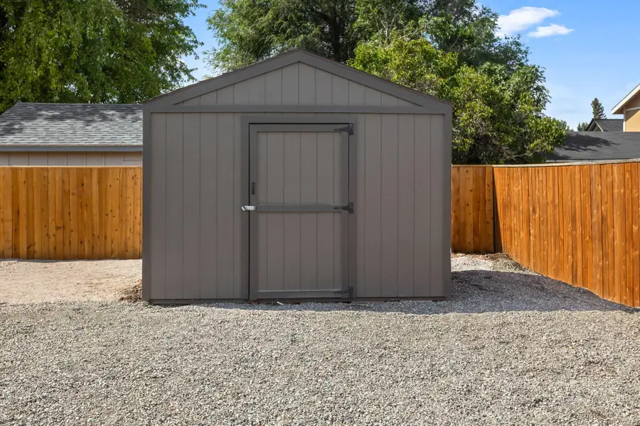 615 NE Fairview Street, Prineville, OR 97754 - #3