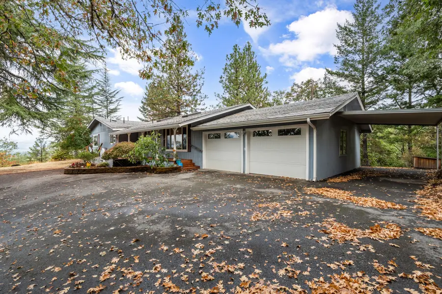 259 Tina Way, Grants Pass, OR 97526 - #3