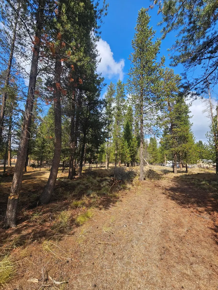 5400 Beechwood Drive, La Pine, OR 97739 - #3