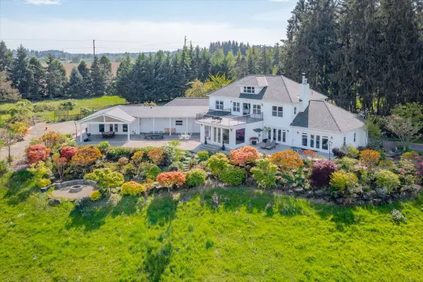 4698 Wallace Road Nw, Salem, OR 97304