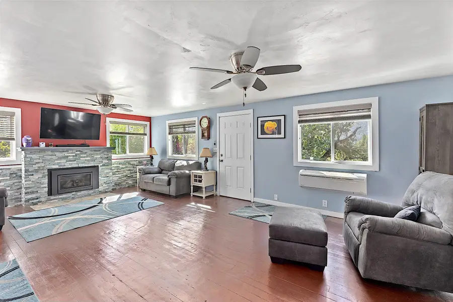 24131 Redwood Highway, Kerby, OR 97531 - #2